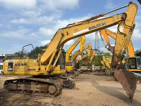 Buy Komatsu PC200-7 Used Excavator / 2 Buy Komatsu PC200-7 Used Excavator / 2