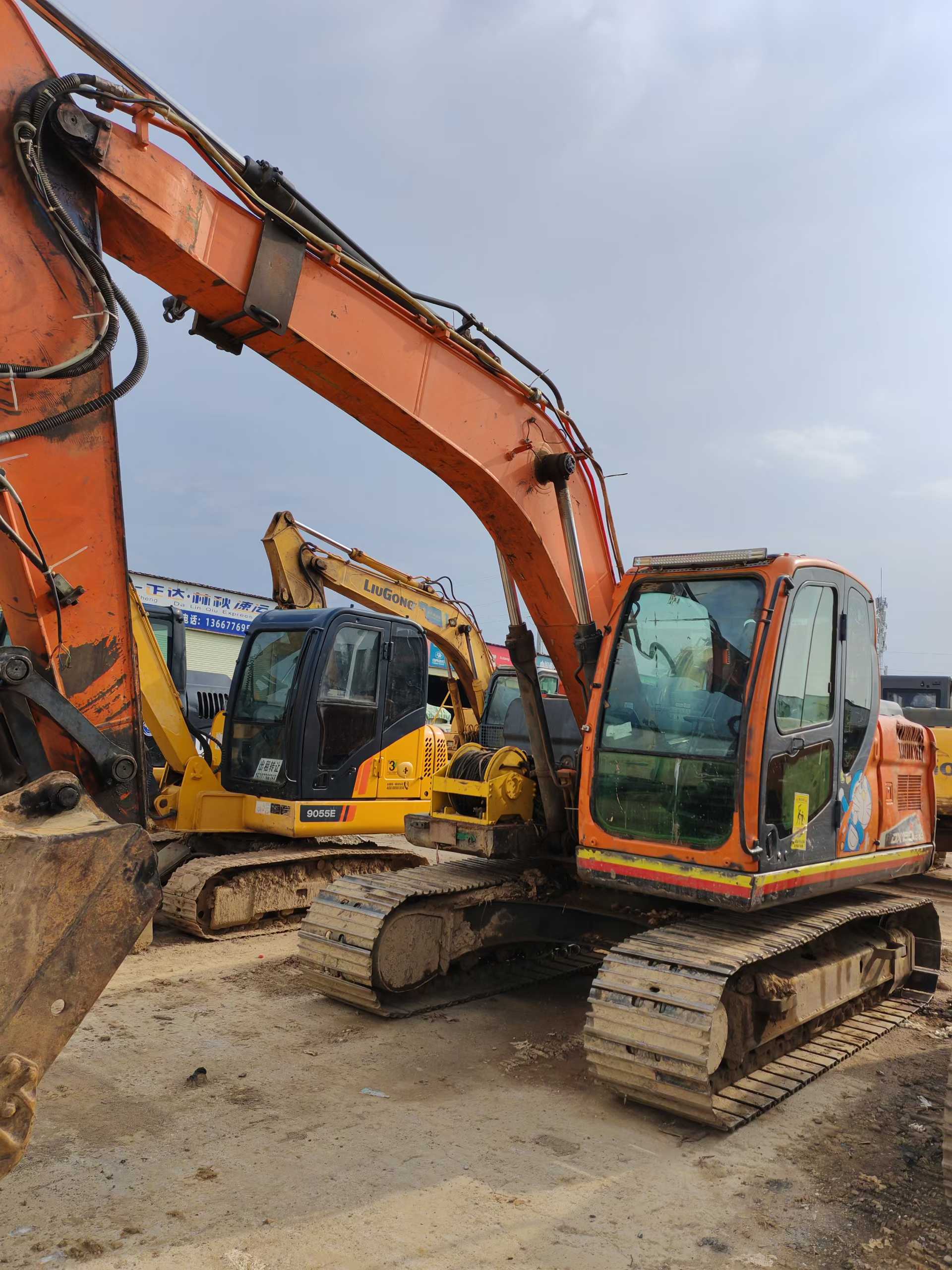 Buy Doosan DH150 Used Excavator / 2 Buy Doosan DH150 Used Excavator / 2
