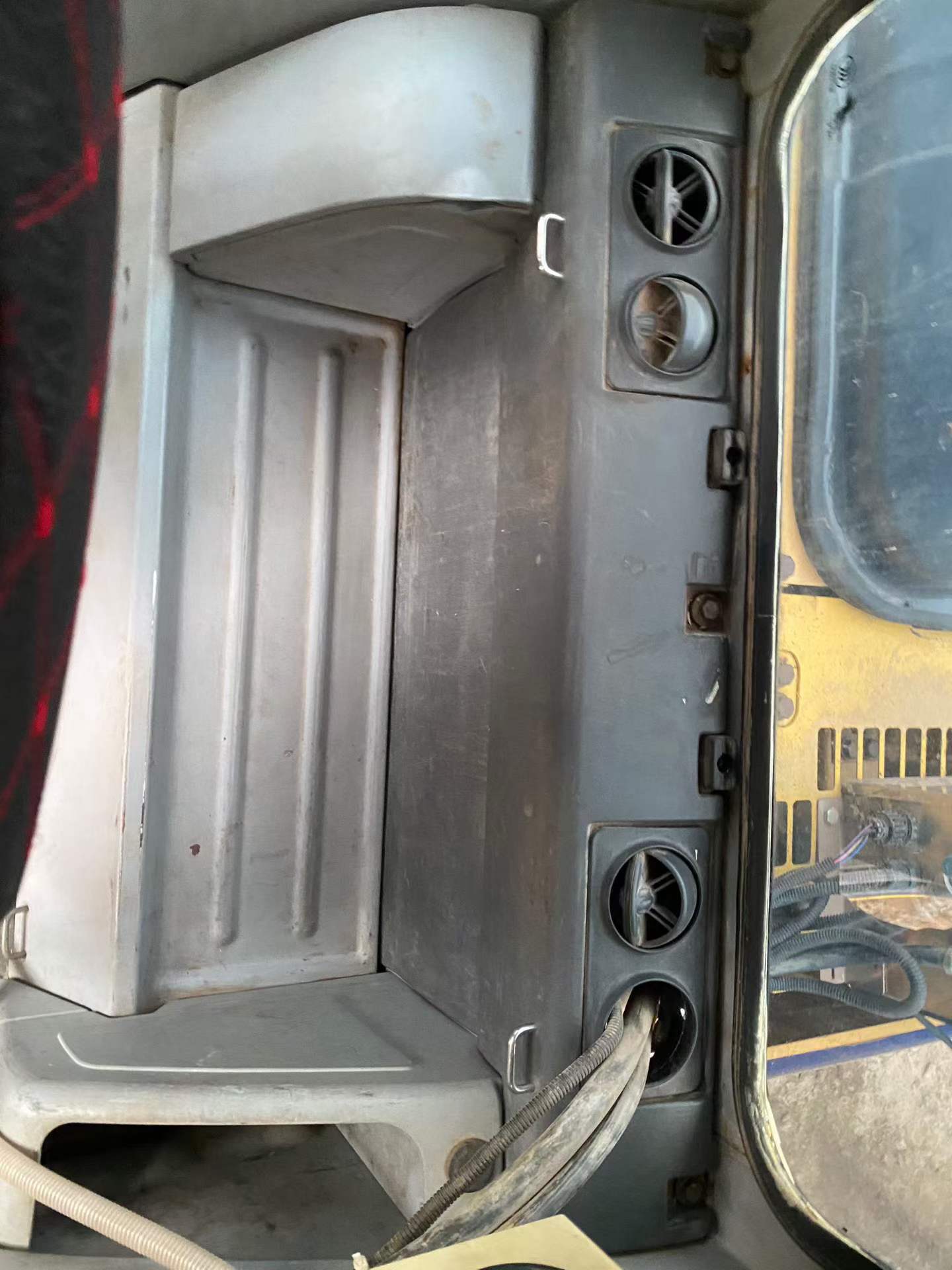 Buy Komatsu PC130-7 Used Excavator / 3