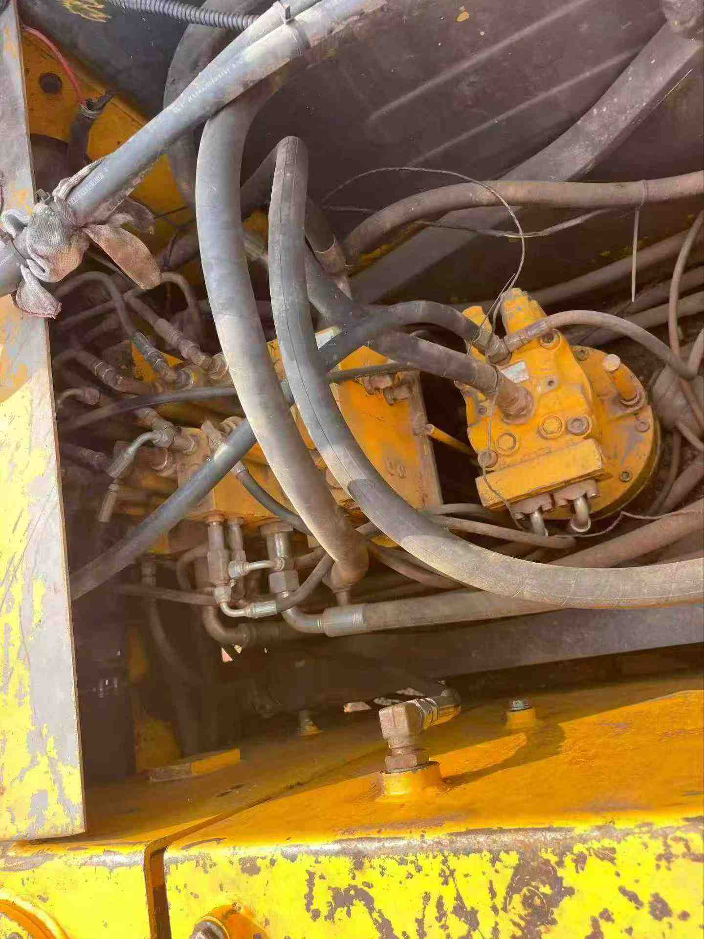 Buy Hyundai R150-7 Used Excavator / 3 Buy Hyundai R150-7 Used Excavator / 3