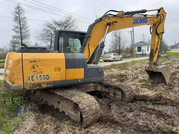 Buy XCMG XE150 Used Excavator / 1