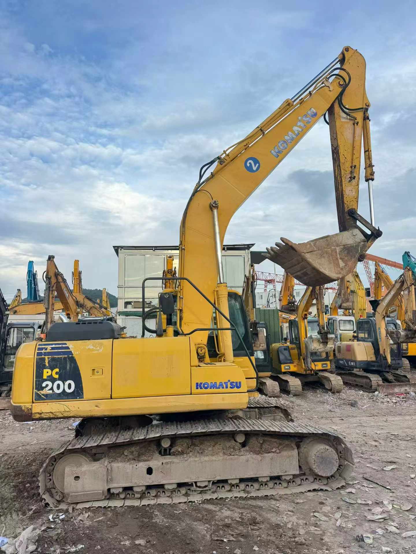 Buy Komatsu PC200-8 Used Excavator / 2