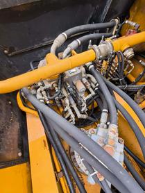 Buy Kato Used Excavator / 4 Buy Kato Used Excavator / 4