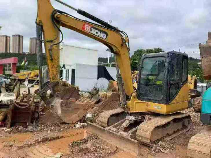 Buy XCMG XE60 Used Excavator / 1