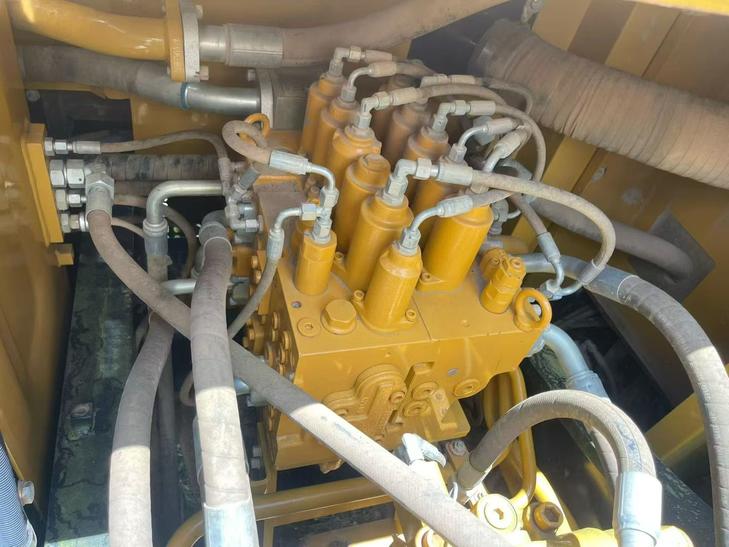 Buy Sany SY215C Used Excavator / 1