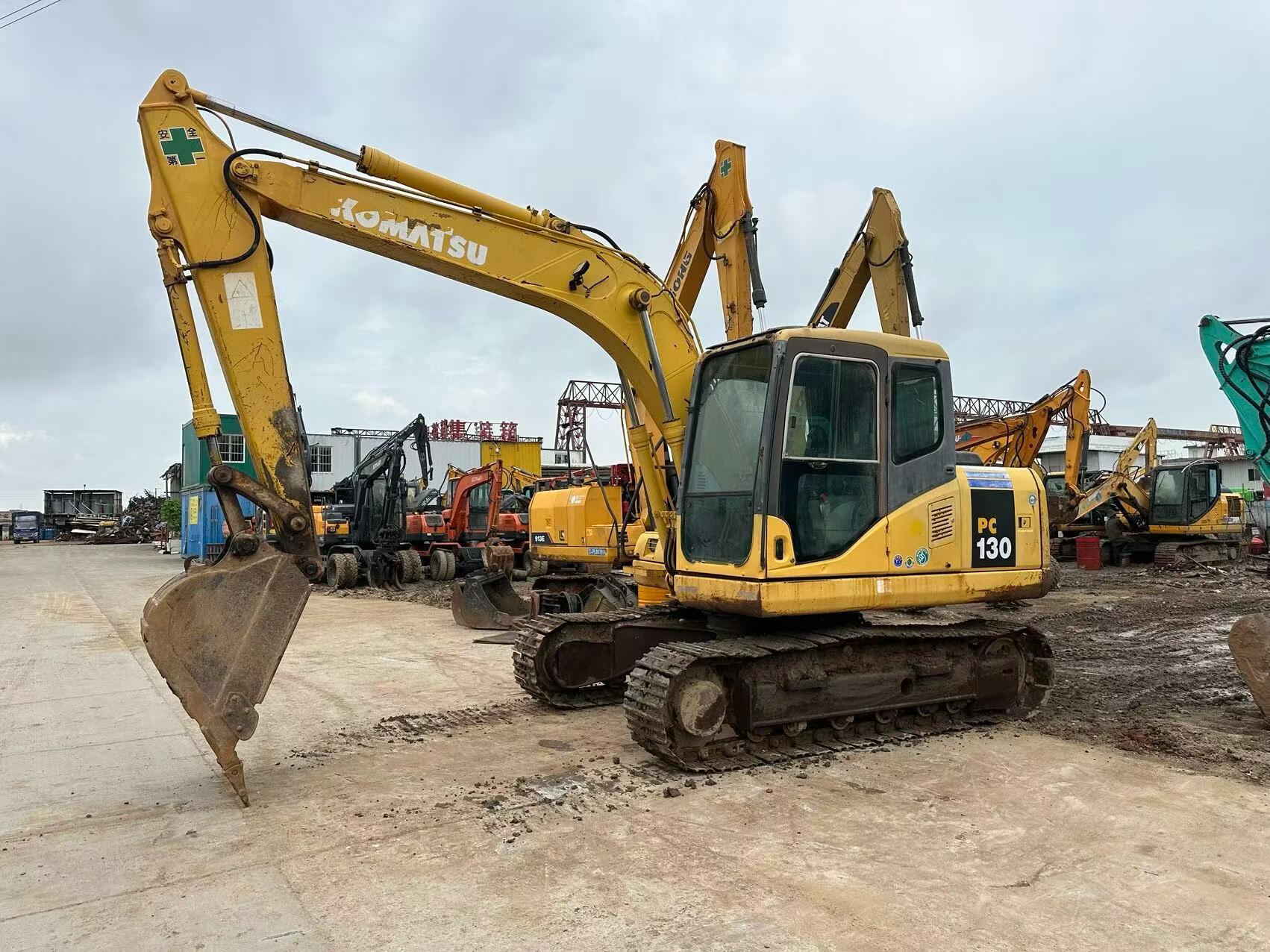 Buy Komatsu PC110-7 Used Excavator / 2 Buy Komatsu PC110-7 Used Excavator / 2