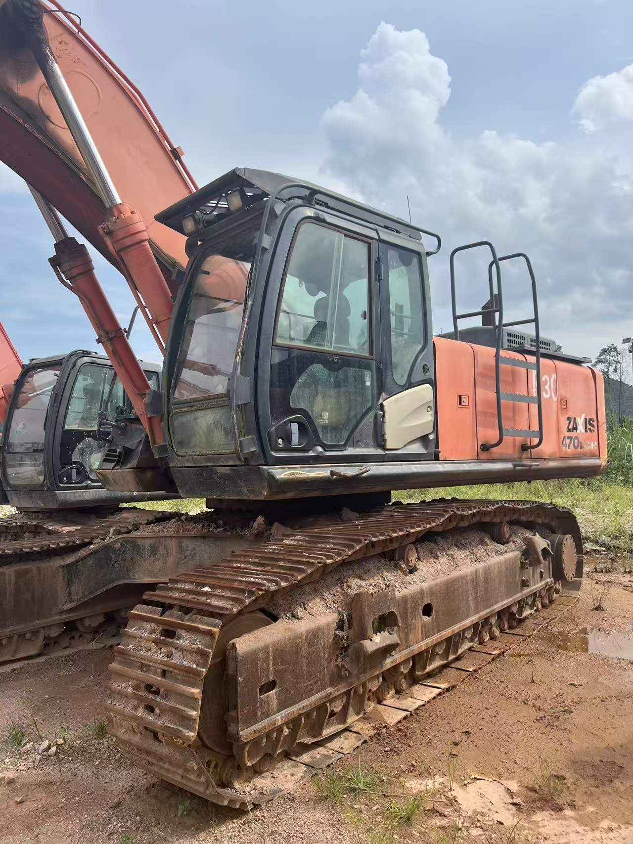 Buy Hitachi ZX470H-3 Used Excavator / 1