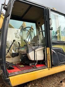 Buy Caterpillar 320C Used Excavator / 4 Buy Caterpillar 320C Used Excavator / 4