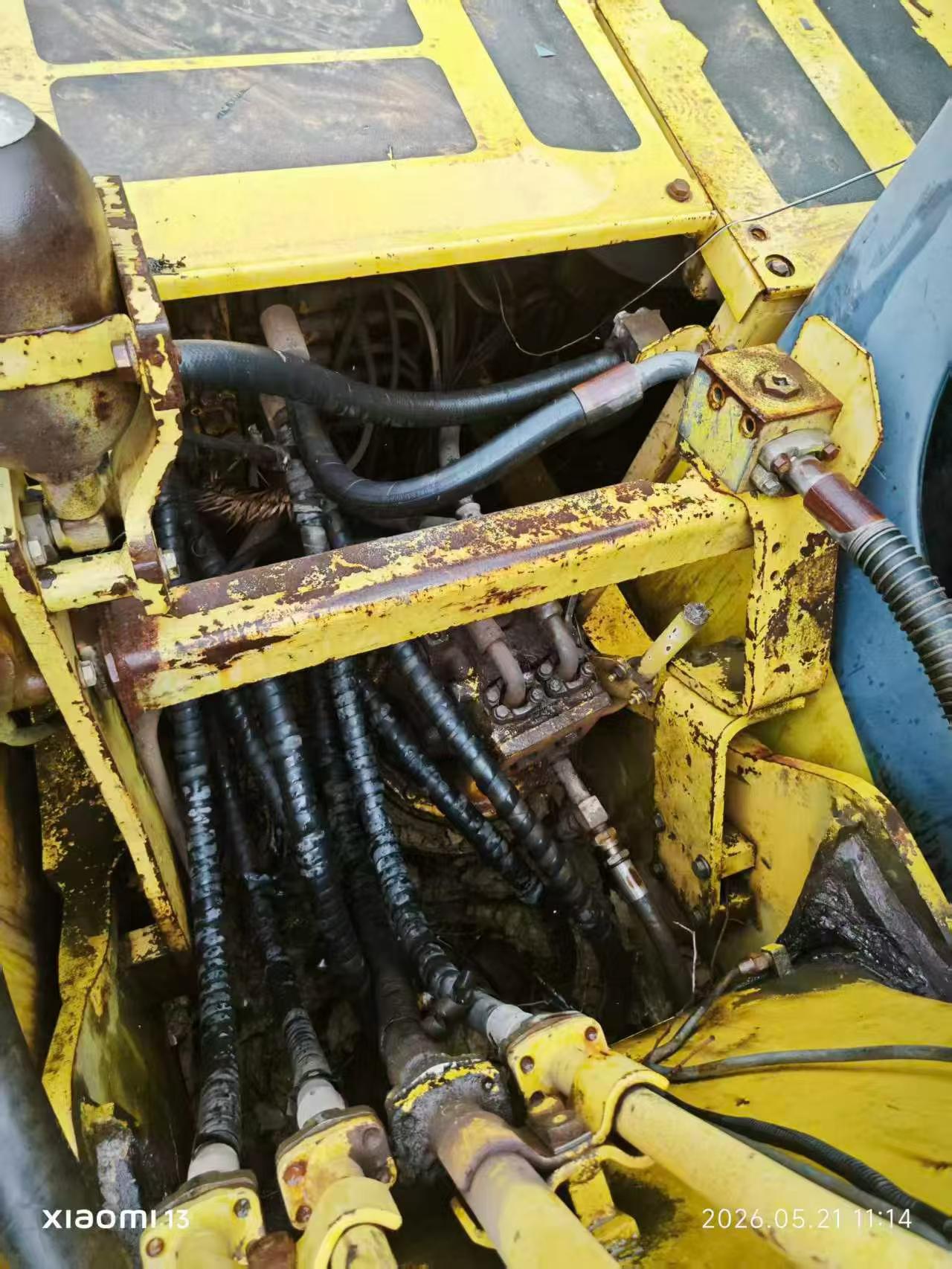 Buy Komatsu PC200-7 Used Excavator / 8 Buy Komatsu PC200-7 Used Excavator / 8