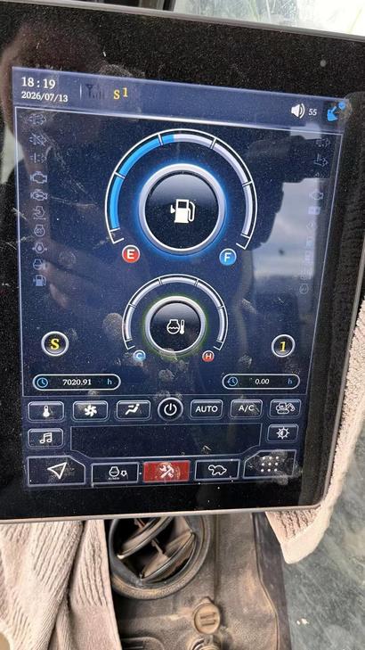 Buy Sany SY200C Used Excavator / 1