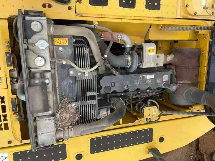 Buy Komatsu PC200-8 Used Excavator / 1