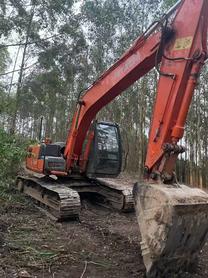 Buy Hitachi EX120-6 Used Excavator / 4 Buy Hitachi EX120-6 Used Excavator / 4
