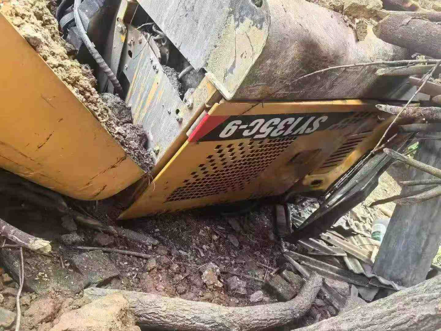 Buy Sany SY135 Used Excavator / 6 Buy Sany SY135 Used Excavator / 6