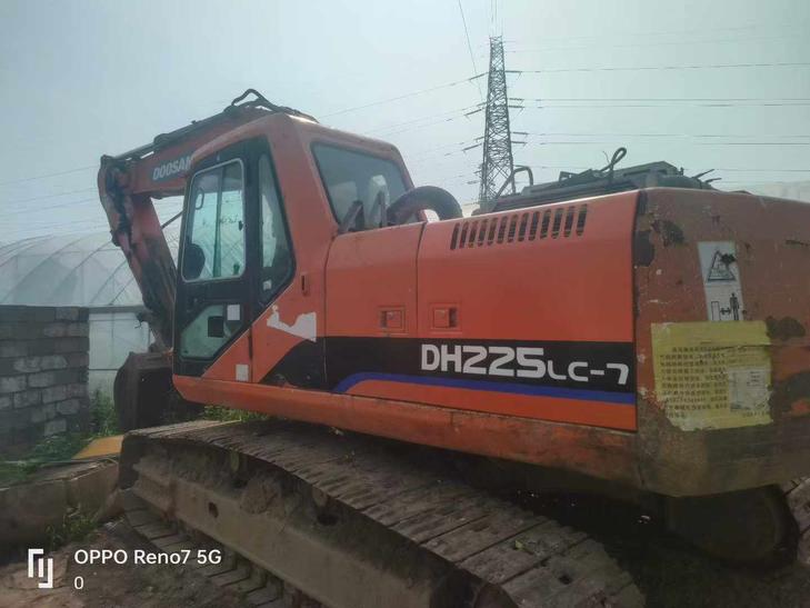 Buy Doosan DH225-7 Used Excavator / 1