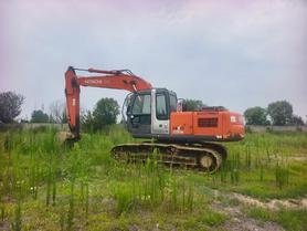 Buy Hitachi EX200 Used Excavator / 3 Buy Hitachi EX200 Used Excavator / 3