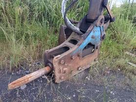 Buy Caterpillar 320D Used Excavator / 3 Buy Caterpillar 320D Used Excavator / 3