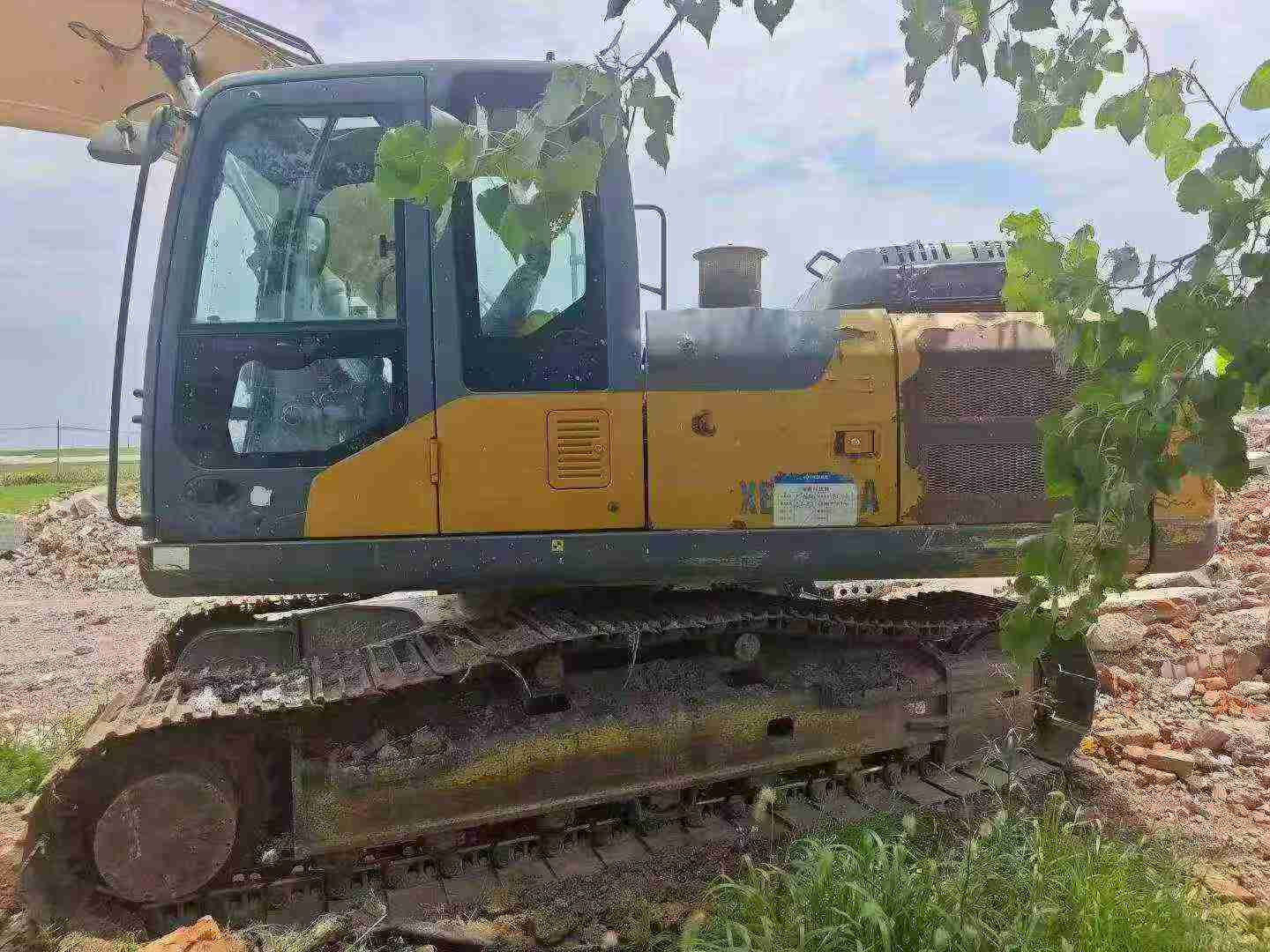 Buy XCMG XE200 Used Excavator / 7 Buy XCMG XE200 Used Excavator / 7