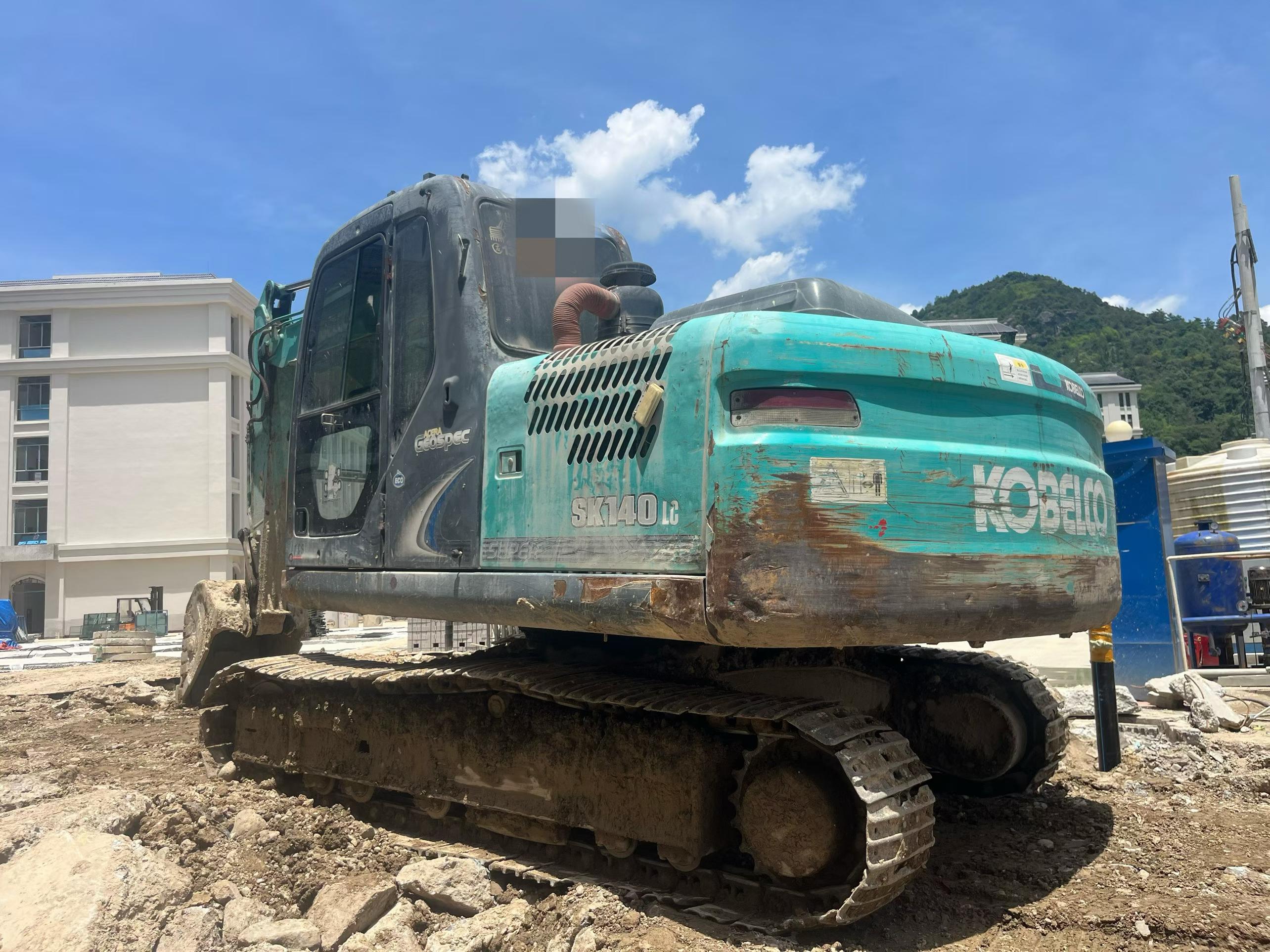 Buy Kobelco SK140 Used Excavator / 2 Buy Kobelco SK140 Used Excavator / 2