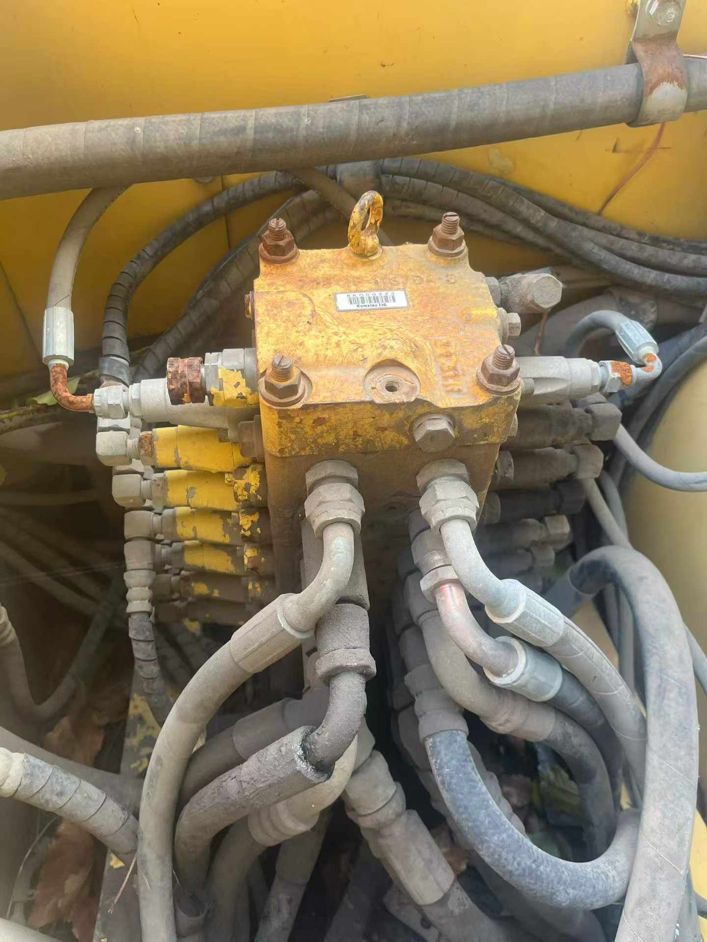 Buy Komatsu PC60-7 Used Excavator / 4 Buy Komatsu PC60-7 Used Excavator / 4