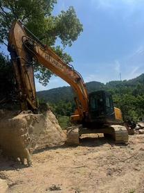 Buy Hyundai R225-7 Used Excavator / 3 Buy Hyundai R225-7 Used Excavator / 3