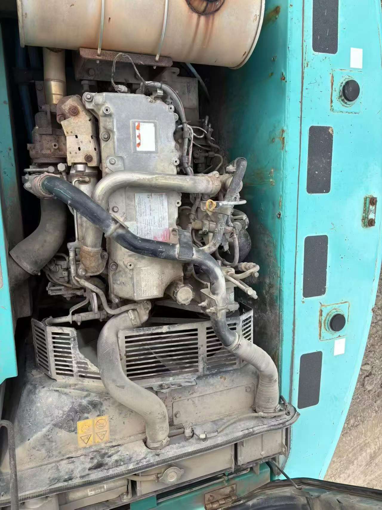 Buy Kobelco SK200-2 Used Excavator / 7 Buy Kobelco SK200-2 Used Excavator / 7