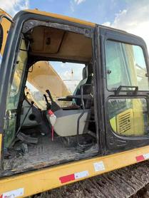 Buy Komatsu HB215LC-1 Used Excavator / 4 Buy Komatsu HB215LC-1 Used Excavator / 4