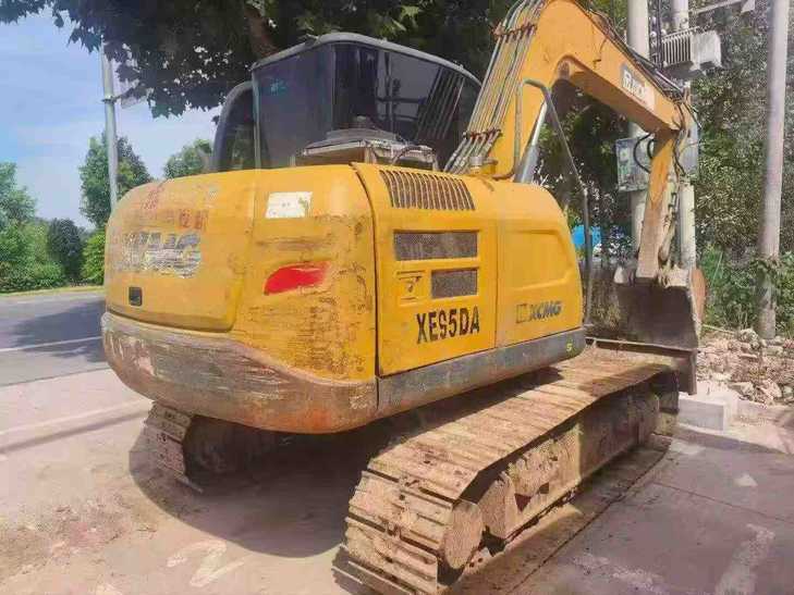 Buy XCMG XE75C Used Excavator / 1
