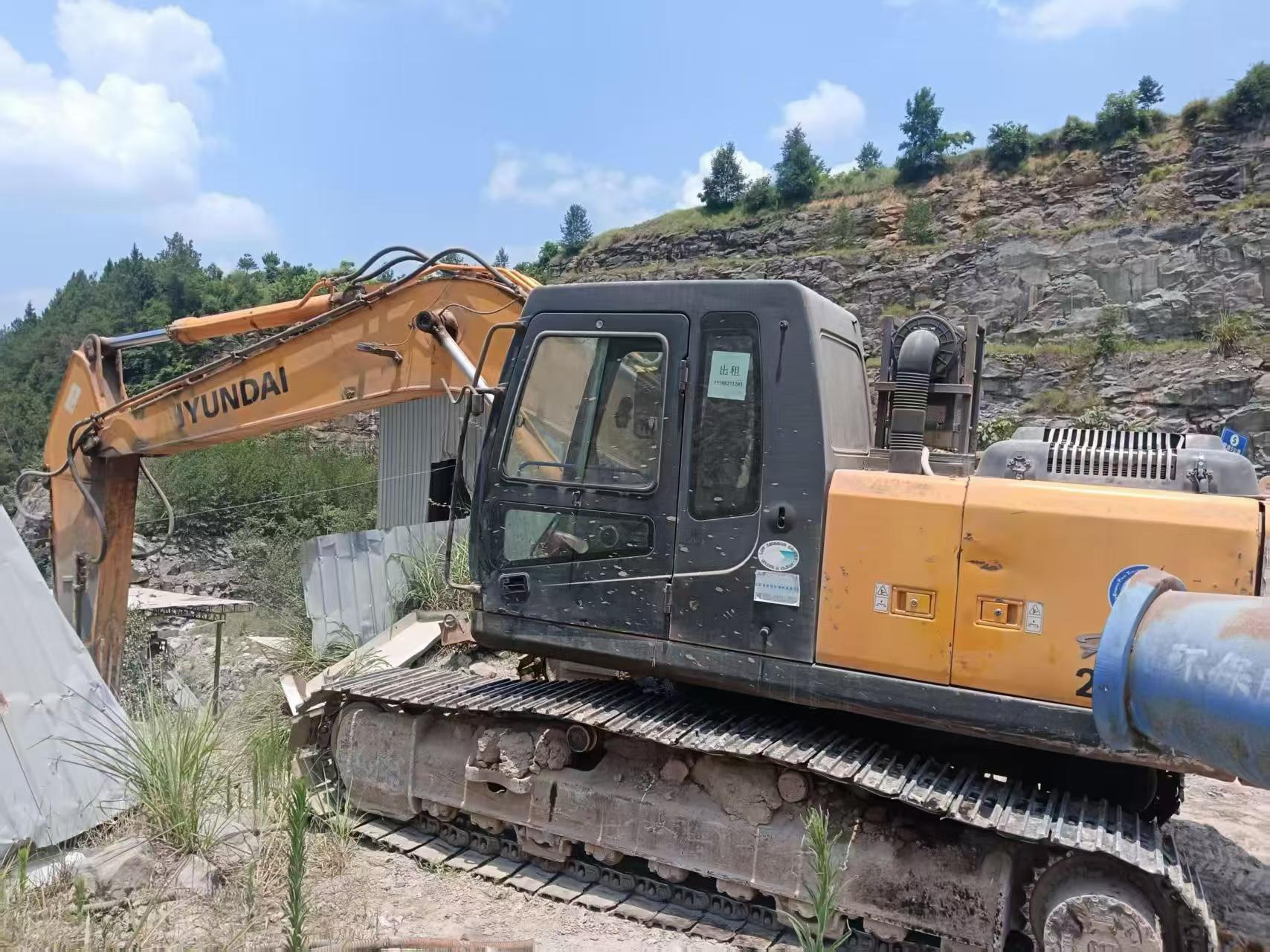 Buy Hyundai R225-7 Used Excavator / 1