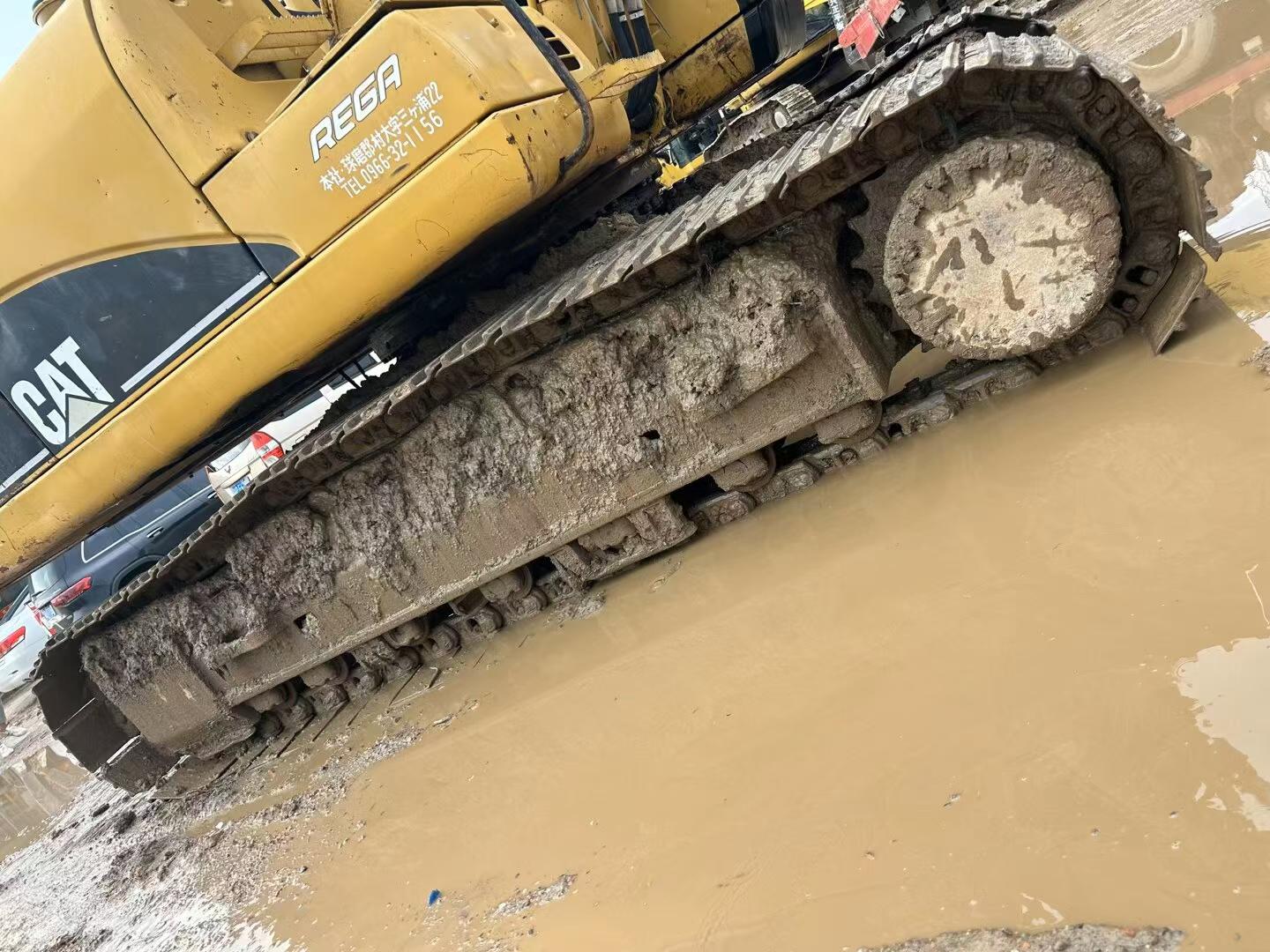 Buy Caterpillar 320C Used Excavator / 5 Buy Caterpillar 320C Used Excavator / 5