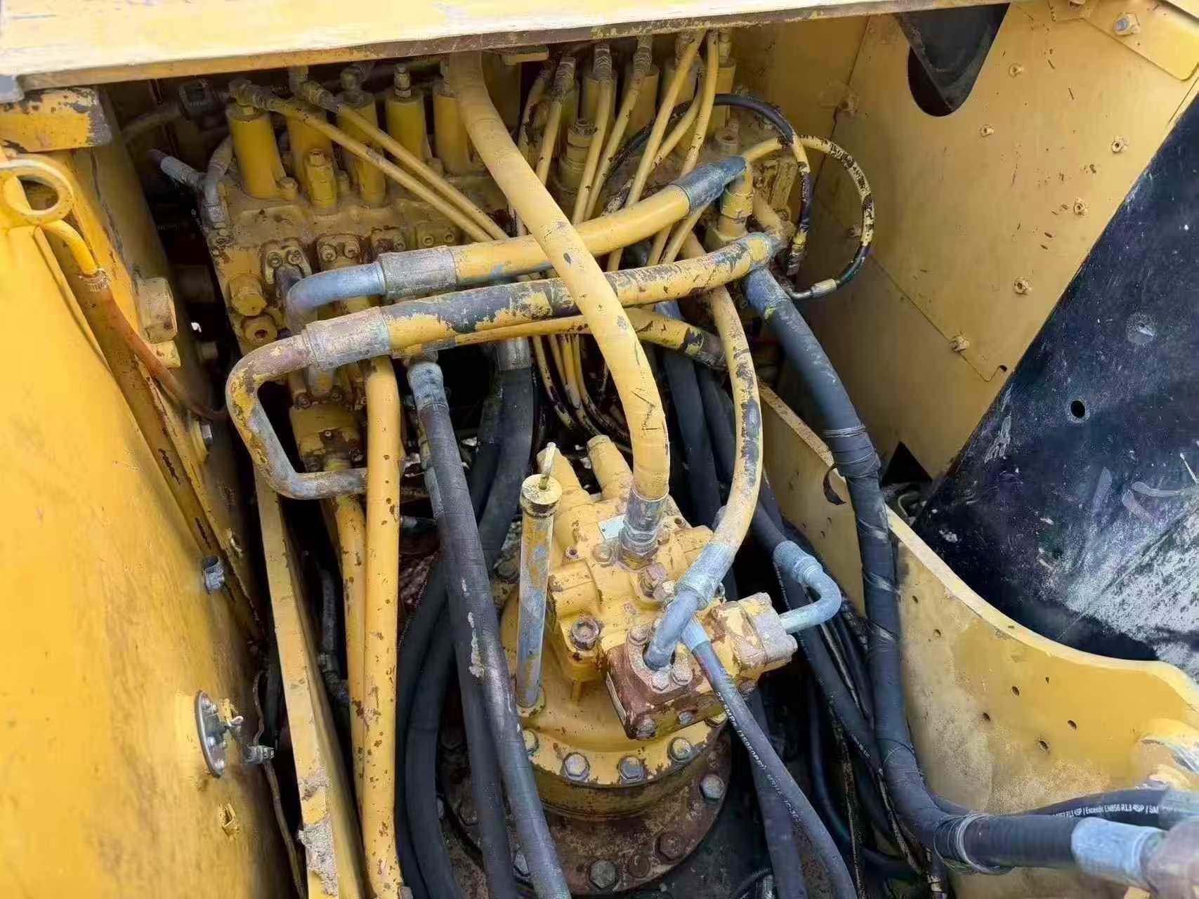 Buy Caterpillar 320A Used Excavator / 3 Buy Caterpillar 320A Used Excavator / 3
