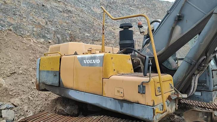 Buy Volvo EC380D Used Excavator / 1