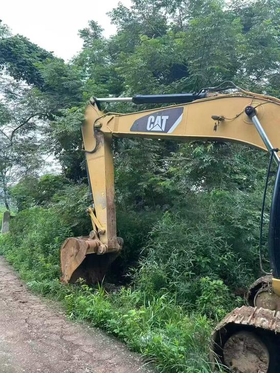 Buy Caterpillar 320D Used Excavator / 1