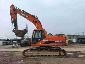 Buy Doosan DH225-7 Used Excavator / 3 Buy Doosan DH225-7 Used Excavator / 3