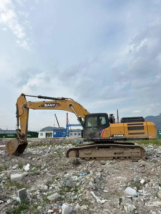 Buy Sany Used Excavator / 1