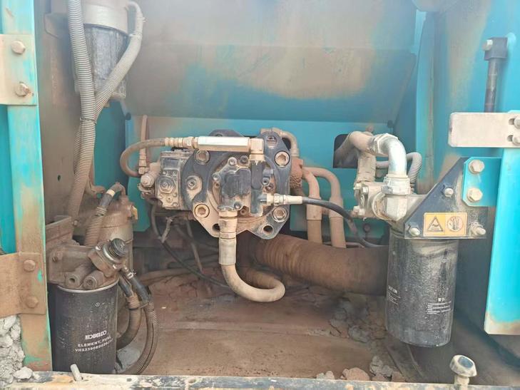 Buy Kobelco SK200 Used Excavator / 1