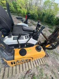 Buy Kato 18VX Used Excavator / 6 Buy Kato 18VX Used Excavator / 6