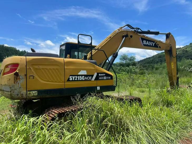 Buy Sany SY215C Used Excavator / 1