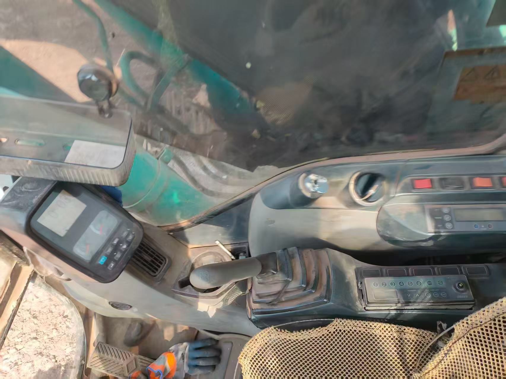 Buy Kobelco SK260 Used Excavator / 2 Buy Kobelco SK260 Used Excavator / 2