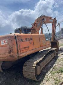 Buy Hitachi ZX200-6 Used Excavator / 3 Buy Hitachi ZX200-6 Used Excavator / 3
