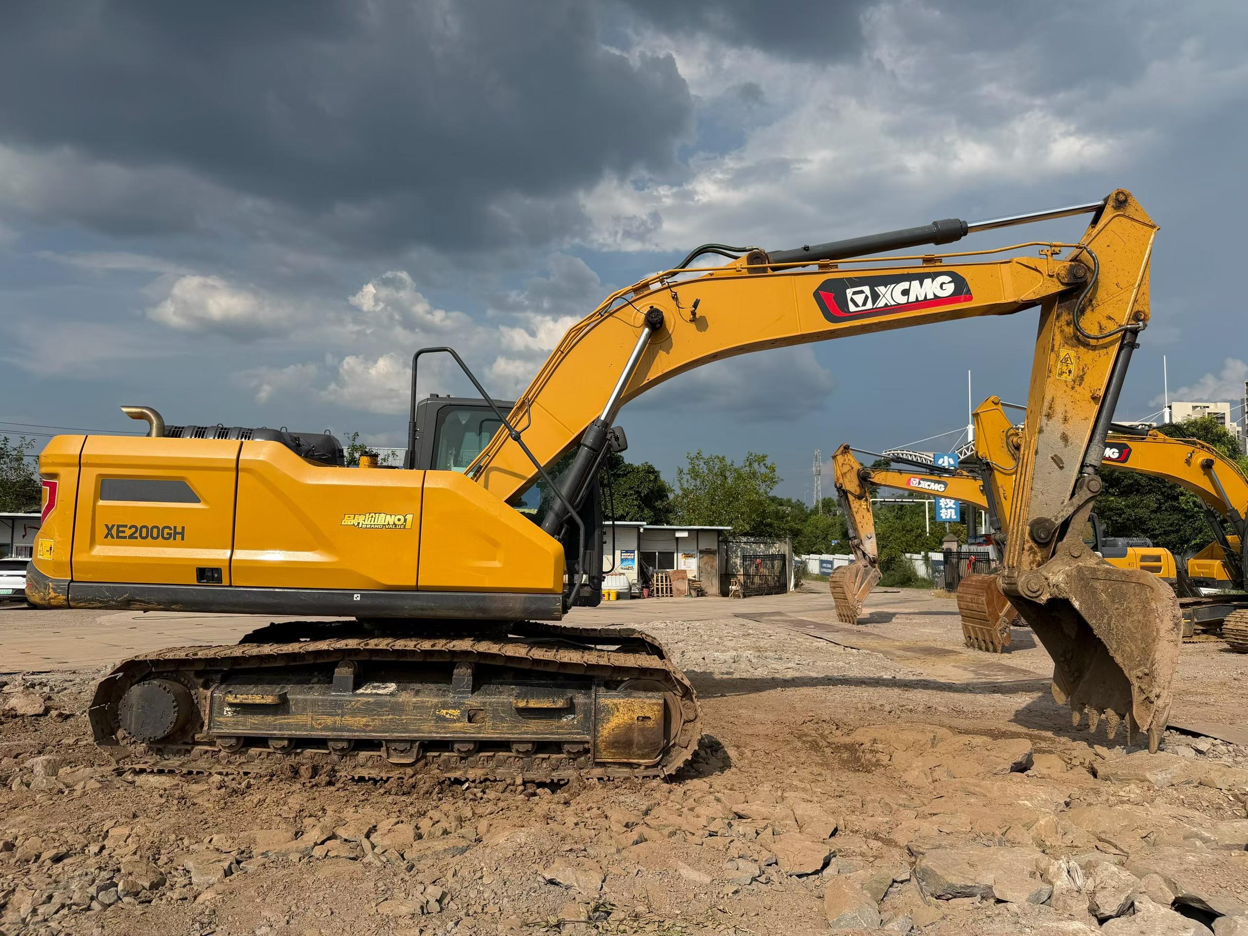 Buy XCMG LW200 Used Loader / 1