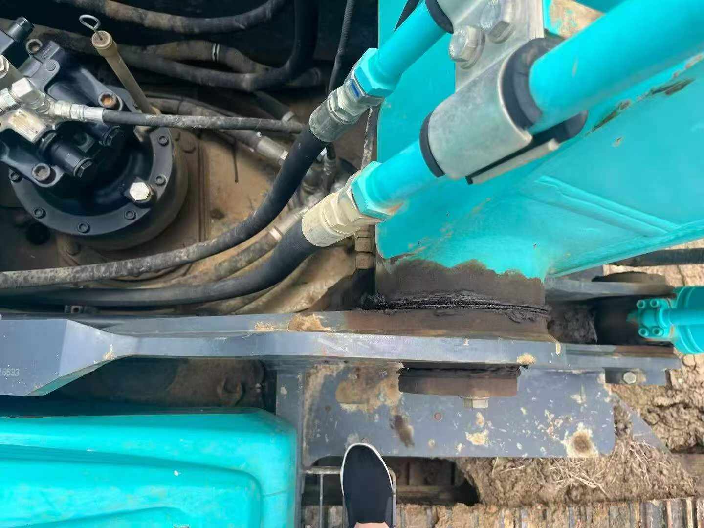 Buy Kobelco SK200 Used Excavator / 9 Buy Kobelco SK200 Used Excavator / 9