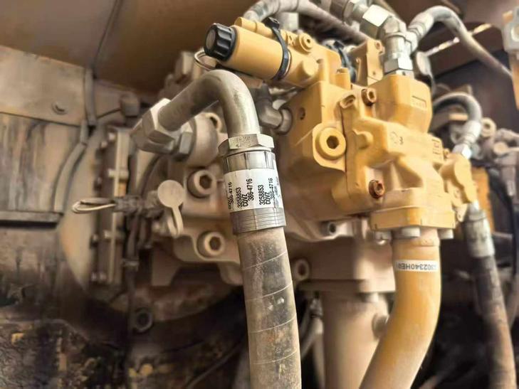 Buy Caterpillar 349E Used Excavator / 1