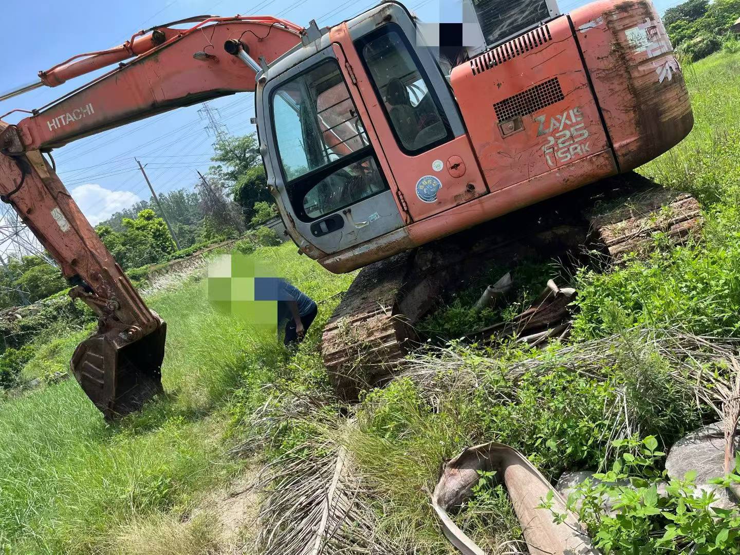 Buy Hitachi EX225-5 Used Excavator / 1