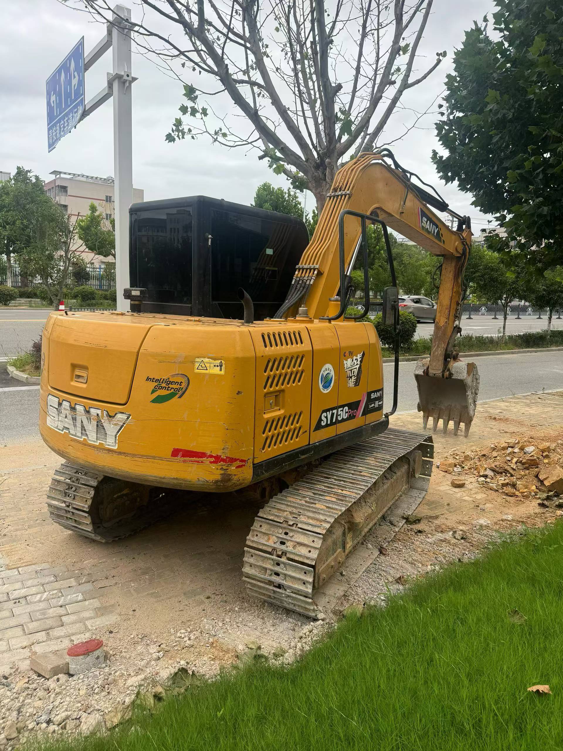 Buy Sany Used Excavator / 2 Buy Sany Used Excavator / 2