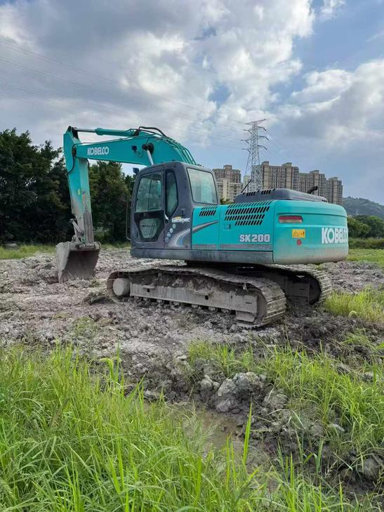 Buy Kobelco SK2008 Used Excavator / 1