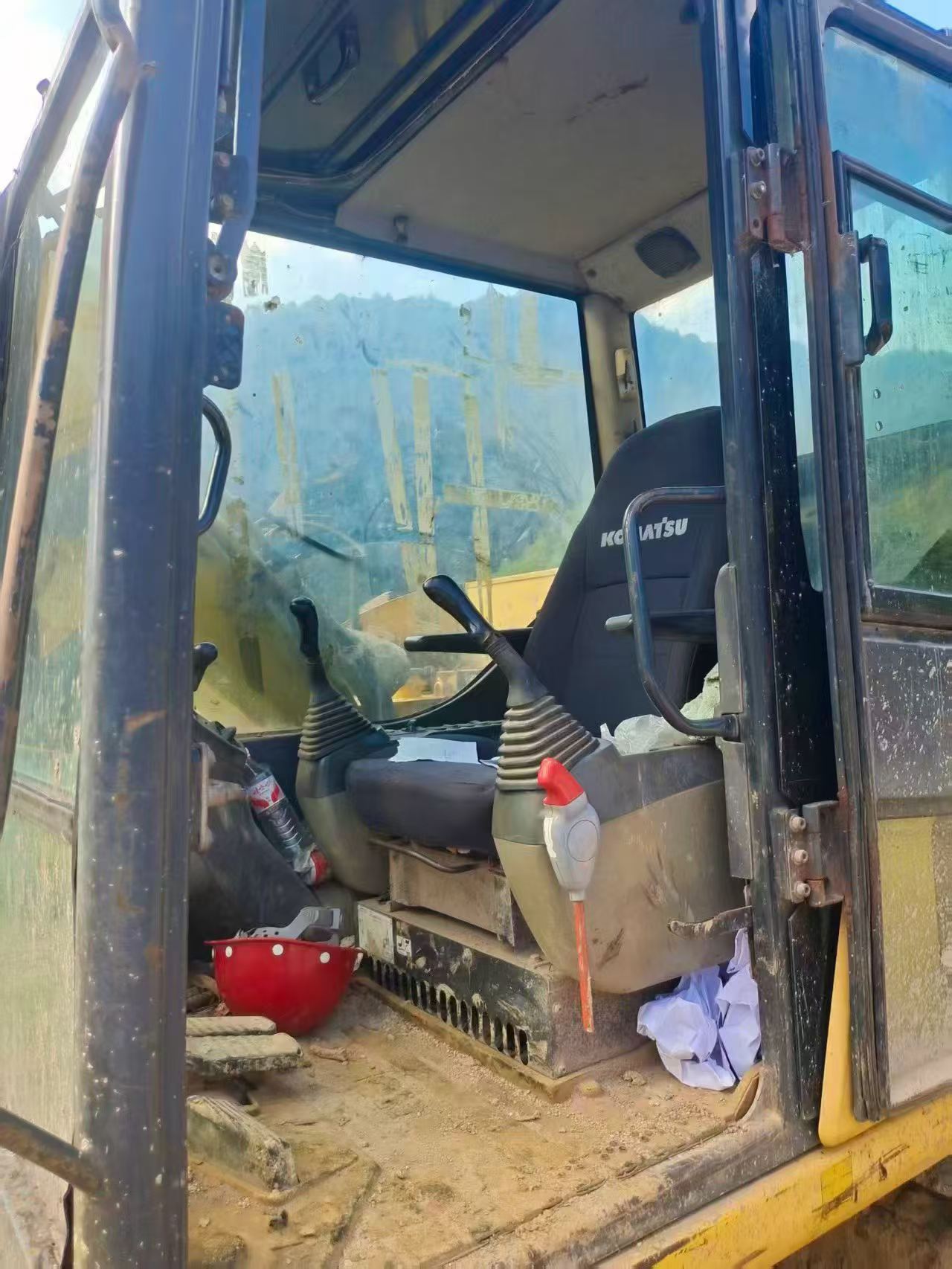 Buy Komatsu PC70-8 Used Excavator / 8 Buy Komatsu PC70-8 Used Excavator / 8
