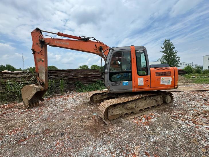 Buy Hitachi EX120-6 Used Excavator / 1