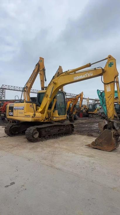 Buy Komatsu PC110-7 Used Excavator / 1