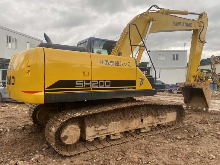 Buy Sumitomo SH200A5 Used Excavator / 1