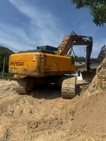 Buy Hyundai R225-7 Used Excavator / 2 Buy Hyundai R225-7 Used Excavator / 2